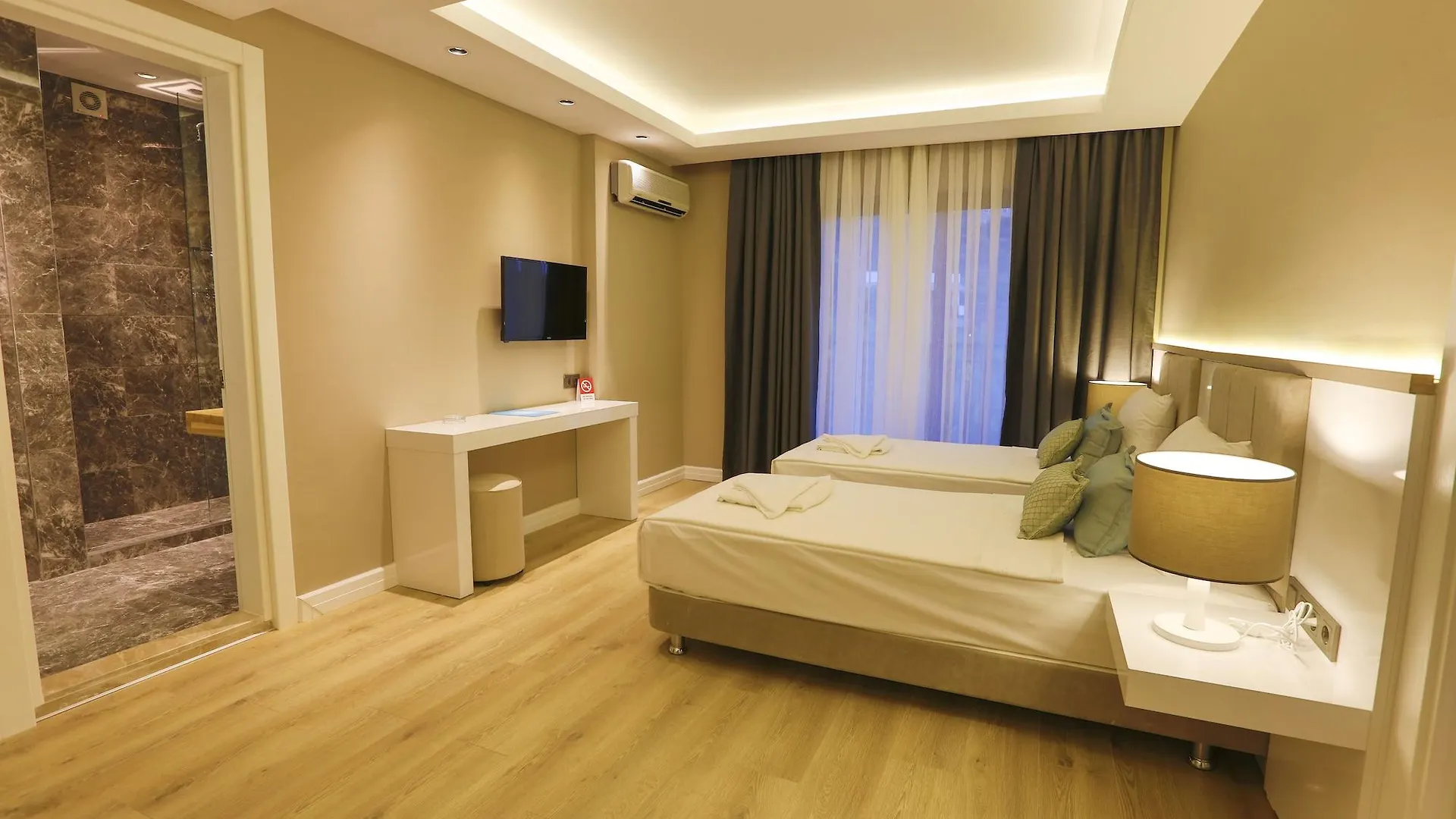 ****  Hotel Istanbul Palace Gundogan  Turquía