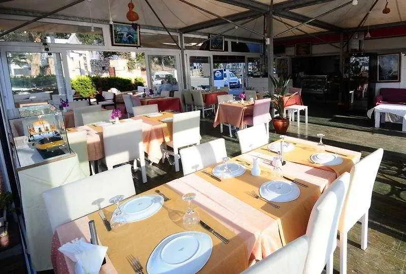 Hotel Istanbul Palace Gundogan