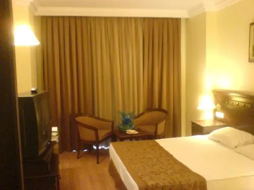 Hotel Istanbul Palace Gundogan